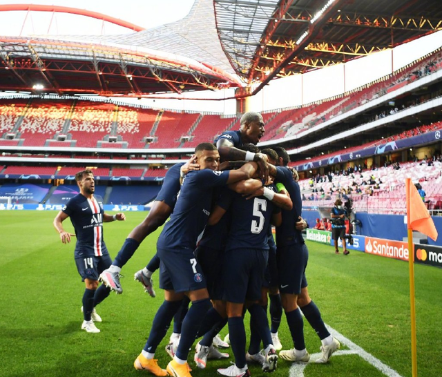 清晨门兴格拉德巴赫绝杀压哨——法国杯节点到来,压力陡增,临场指挥获称赞 清晨门兴格拉德巴赫绝杀压哨——法国杯节点到来,压力陡增,临场指挥获称赞